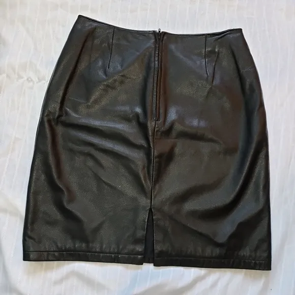 100% leather skirt