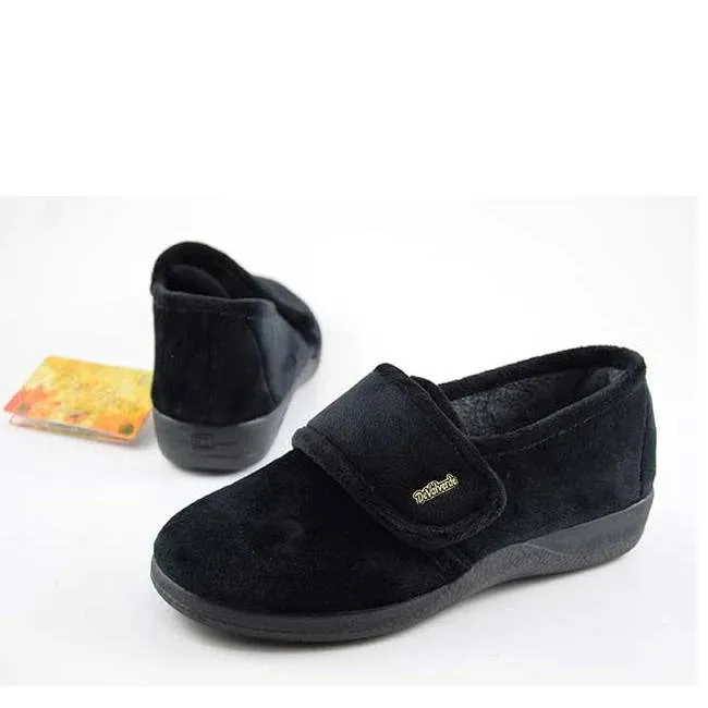1149 Black