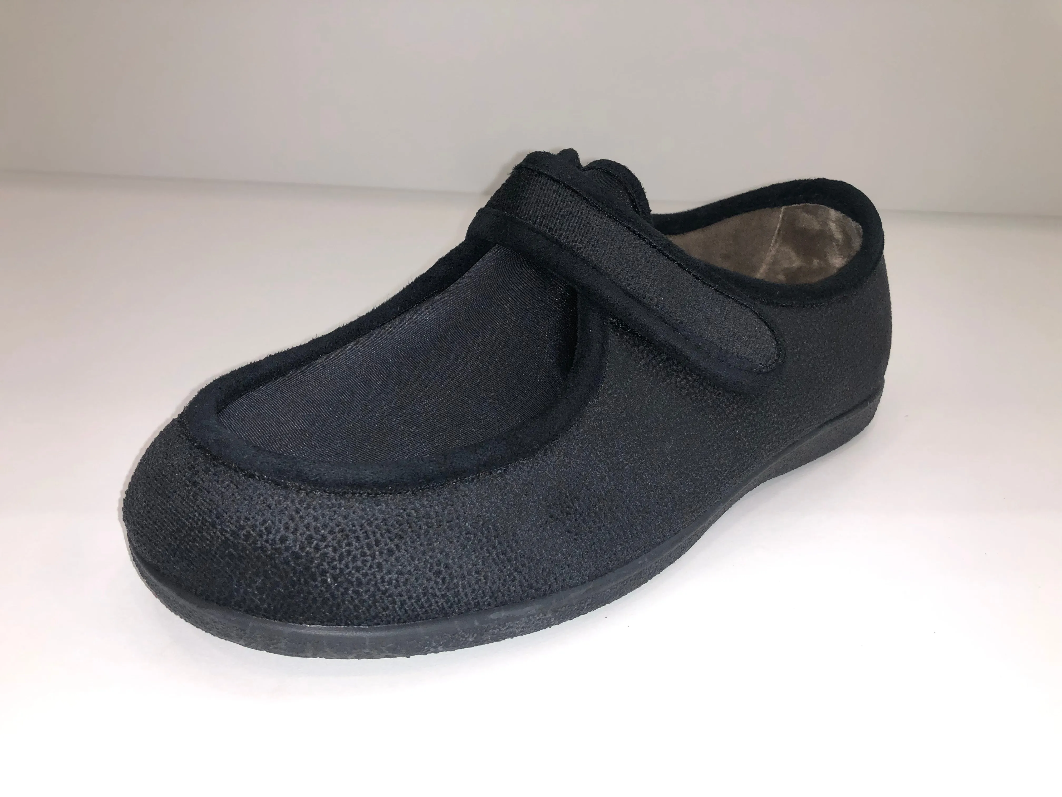 6870244 BLACK