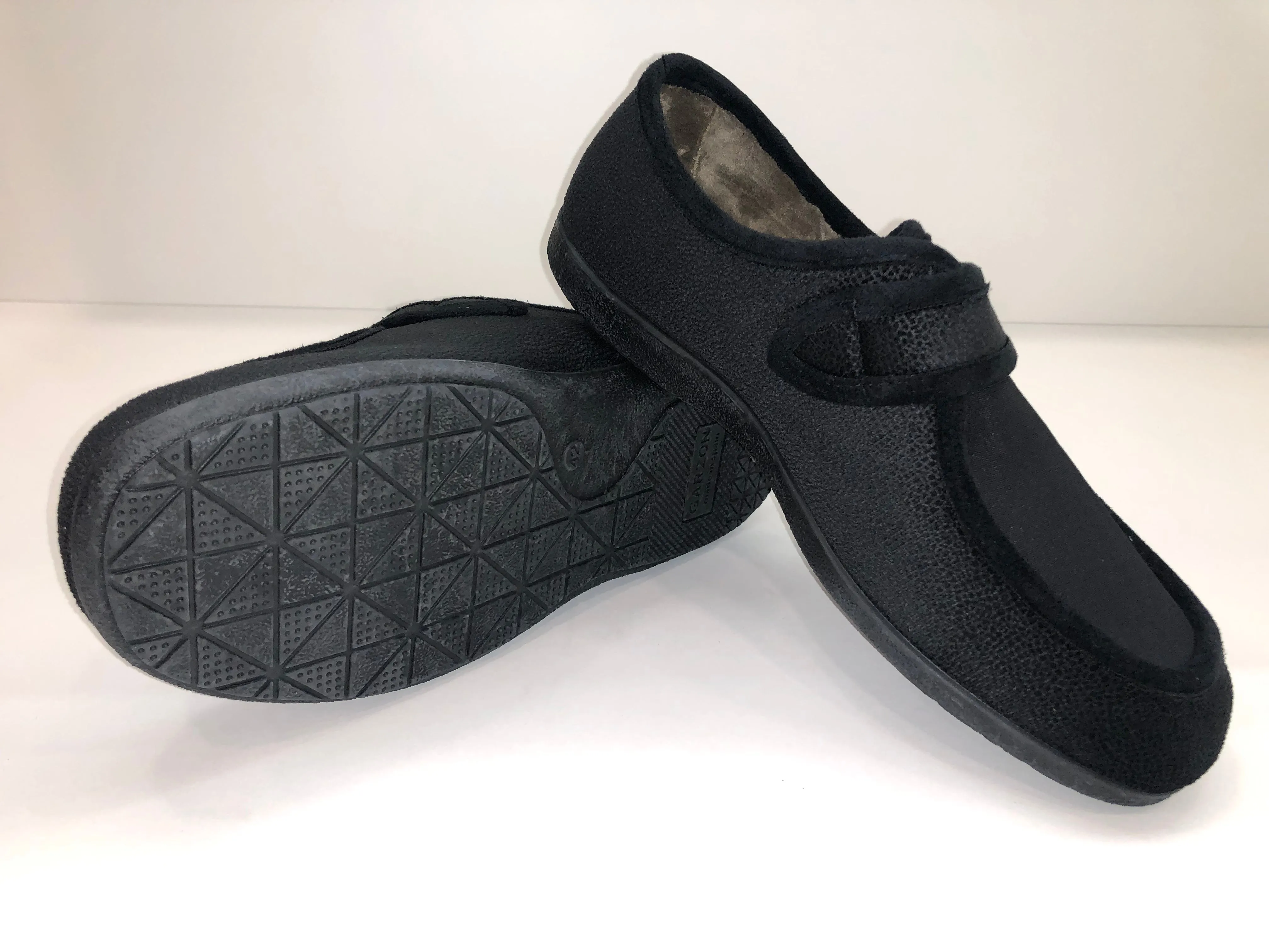 6870244 BLACK