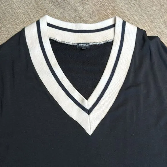 BLEUSALT Women’s Black White The Sporty Vest Sleeveless Sweater