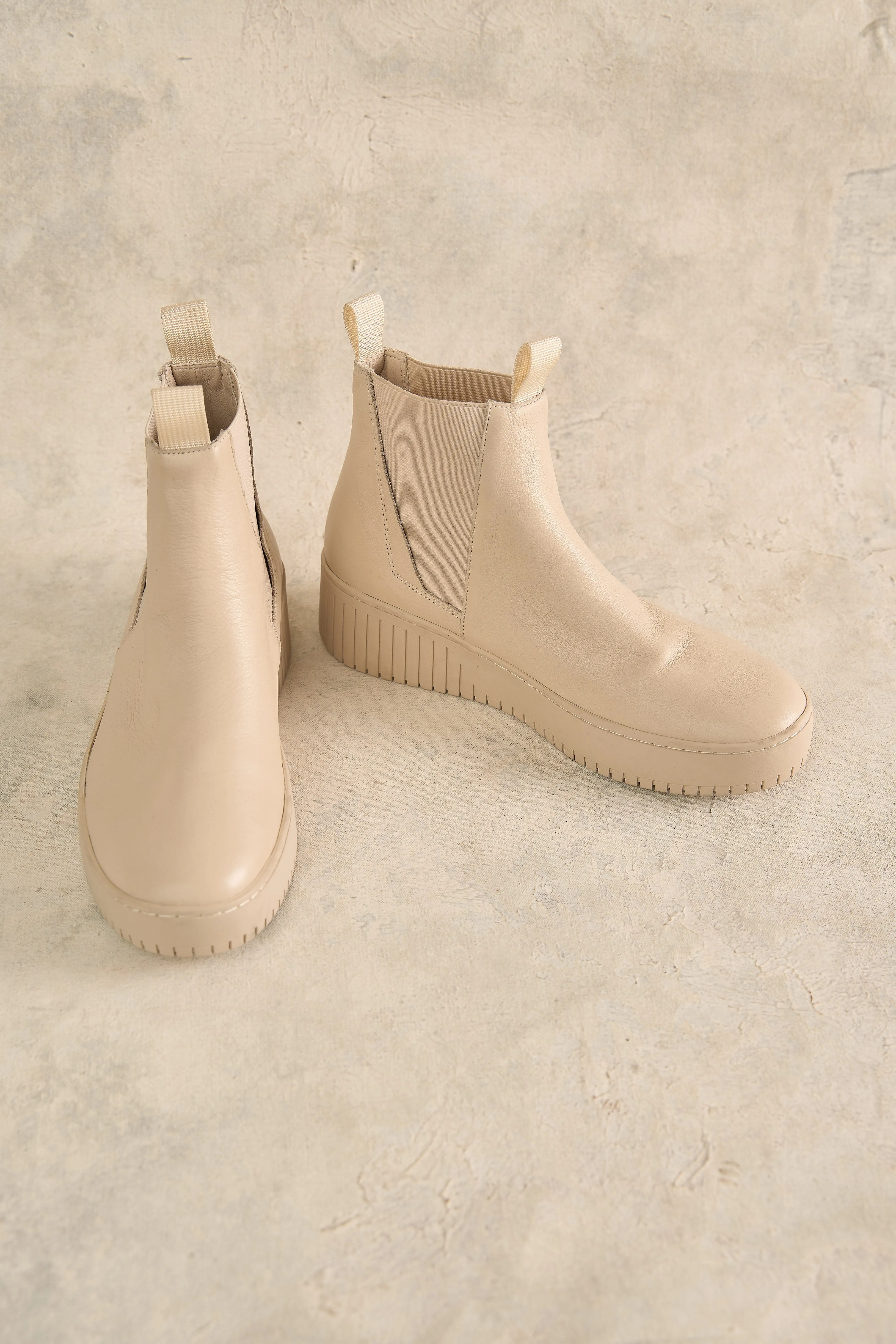 Chelsea Shoe Boot - Vanilla