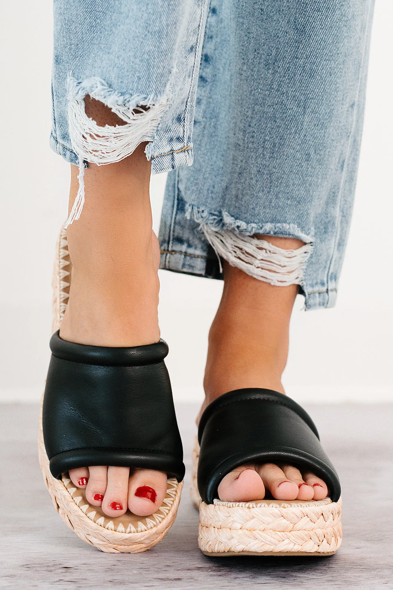 Cocktail Energy Platform Sandals (Black)