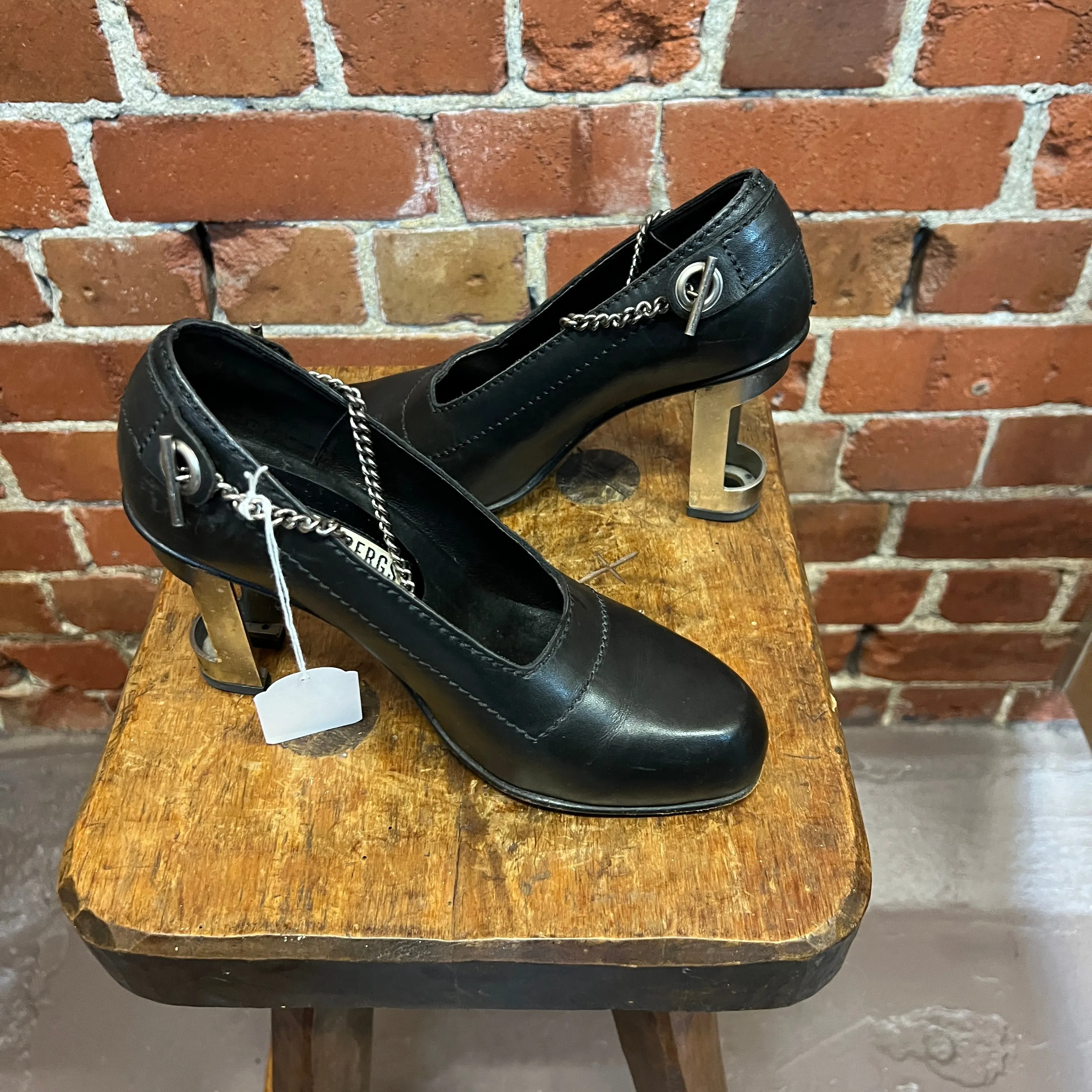 DIRK BIKKEMBERG metal heel chain shoes 38
