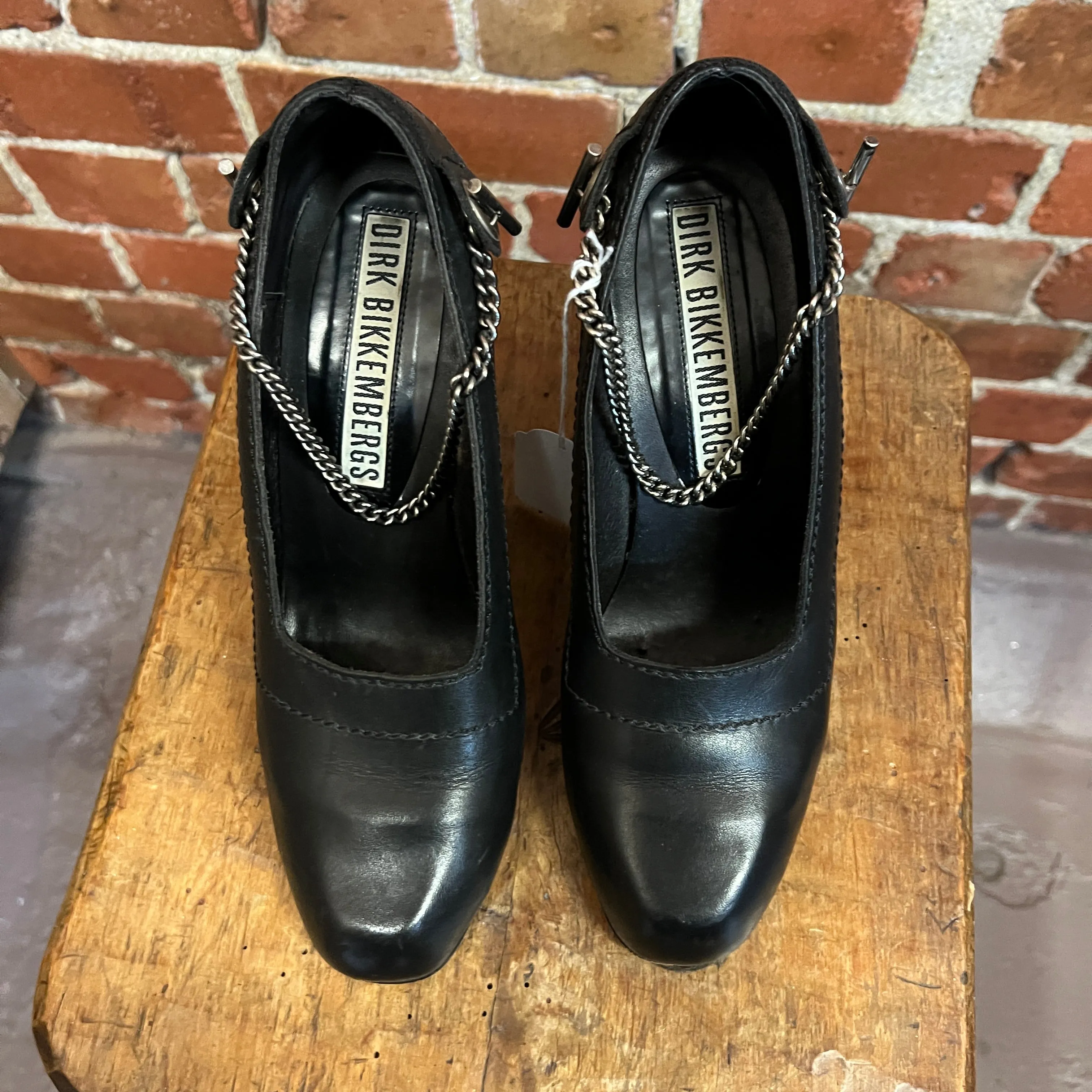 DIRK BIKKEMBERG metal heel chain shoes 38