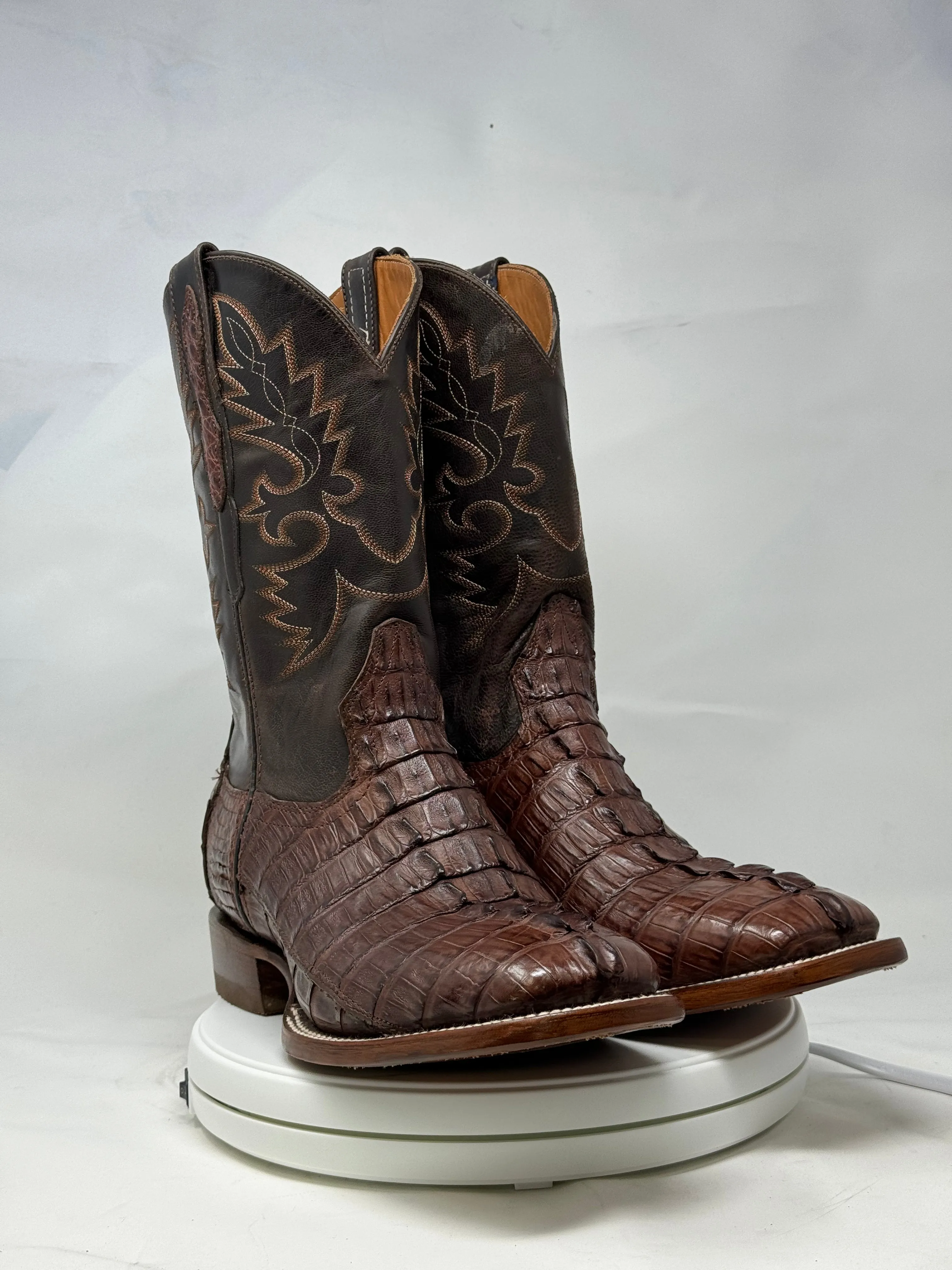 DJ2023 | Don Juan Boots Men's Caiman Tail Cigar H Toe
