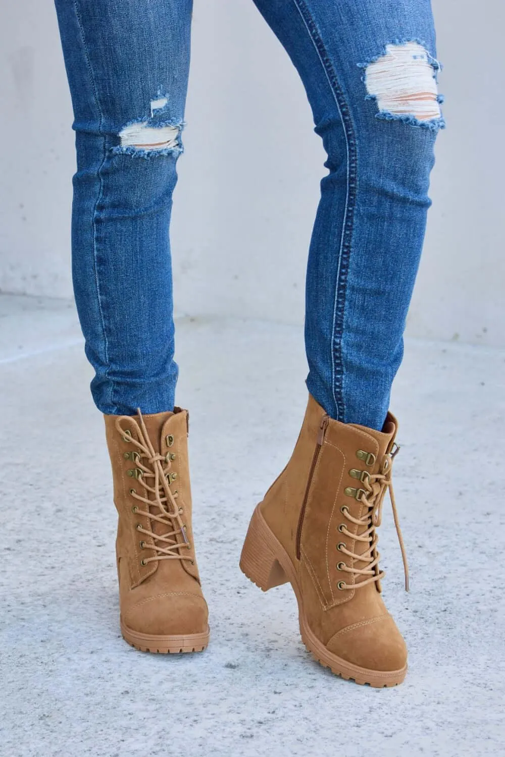 Lace-Up Zipper Detail Block Heel Boots – Rugged