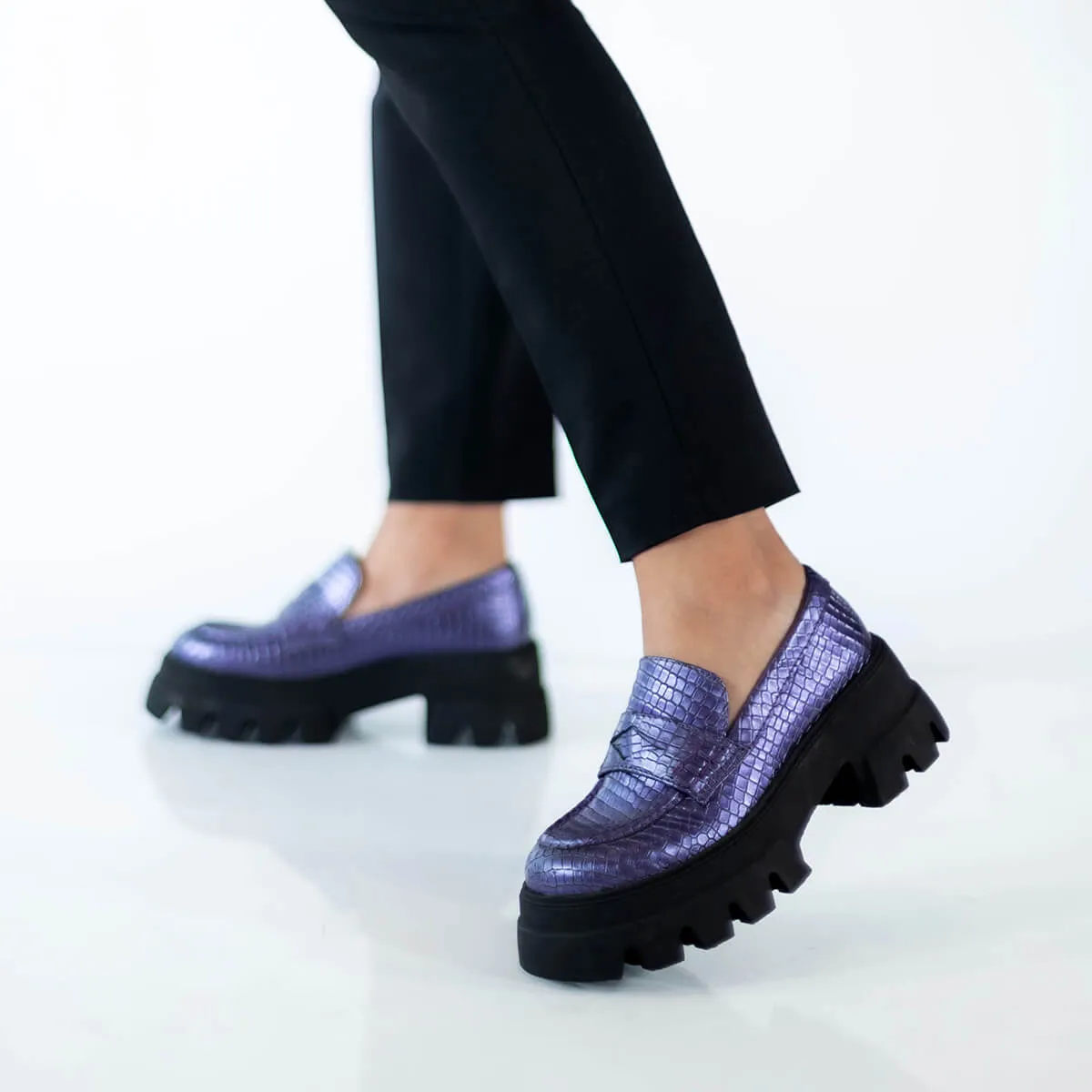 LOVE 65 - Amatista Regina Romero Zapato Tenis Urbano Sport Para Dama en Piel
