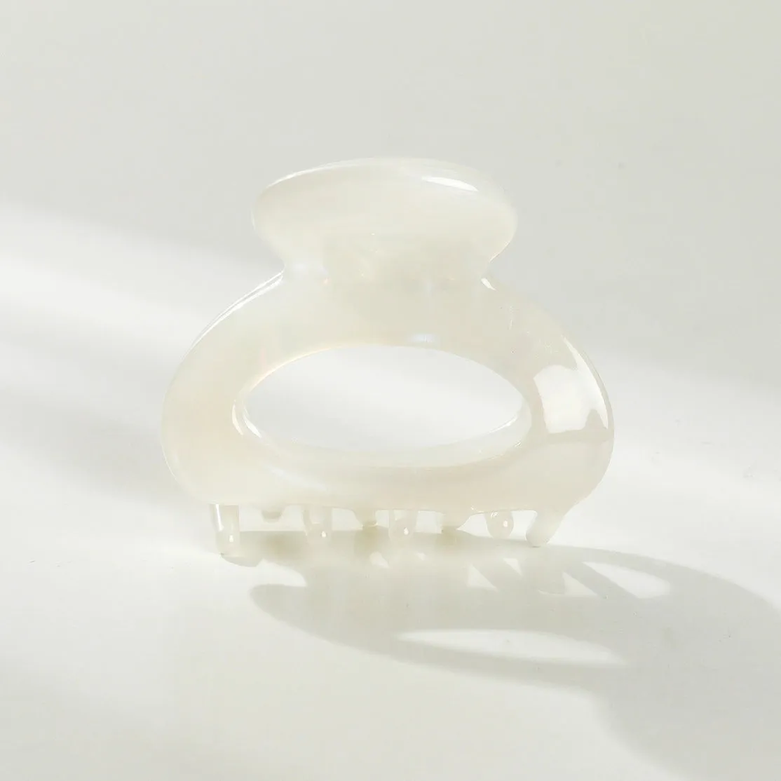 Lucie Mini Bubble Clip - Pearl