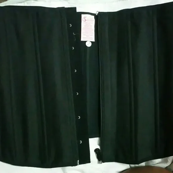 Non-Latex Waist Trainer fits like 1x