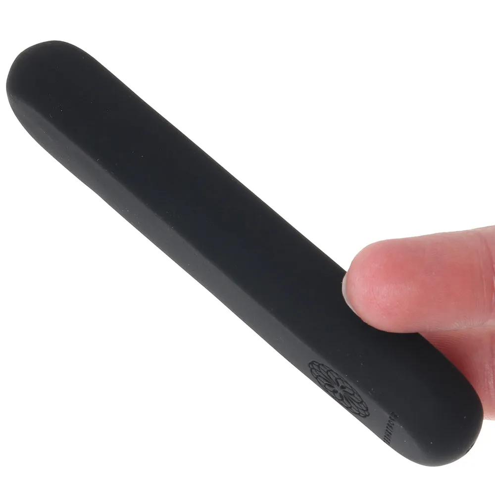 Pivot Flat Bullet Vibe in Black