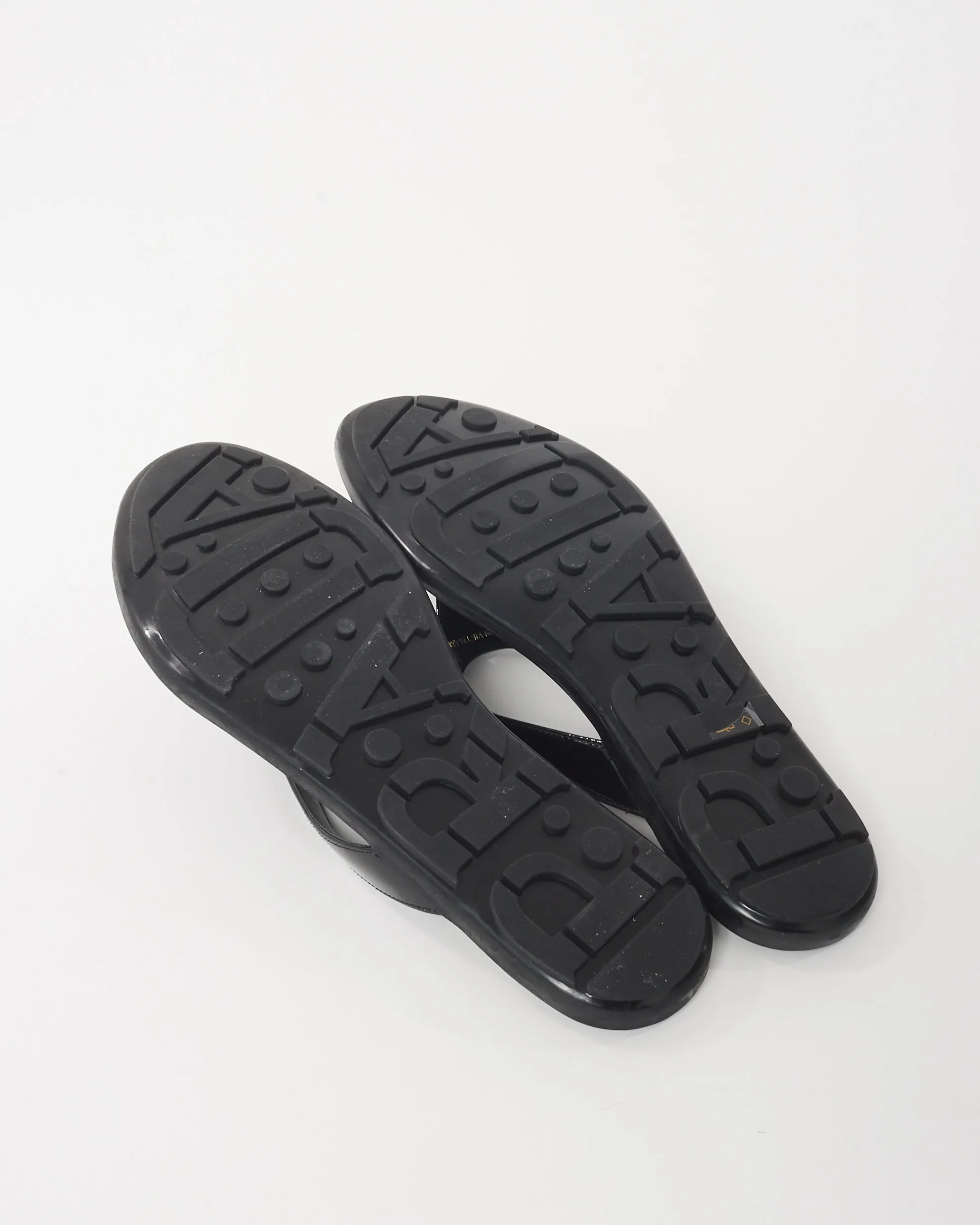 Prada Black Patent Leather Logo Flip Flop Sandals - 41