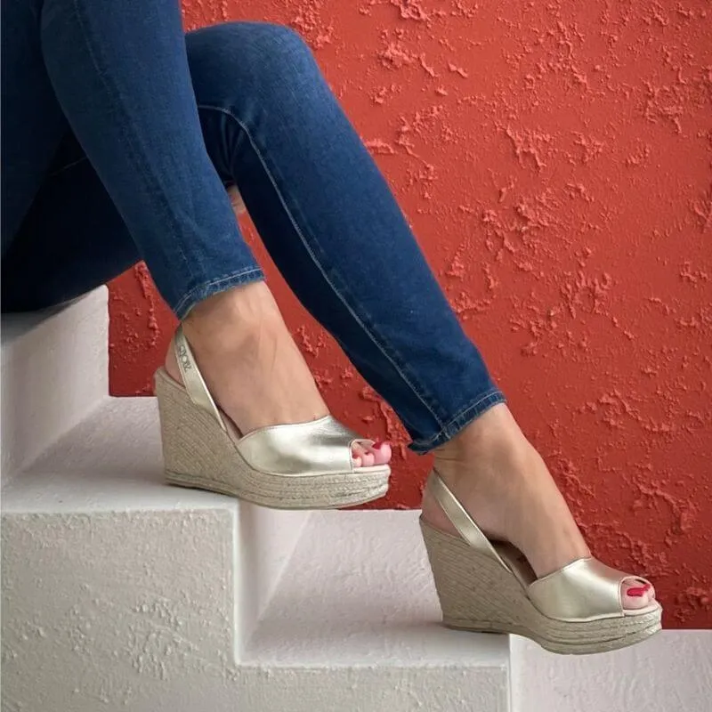 Roxy Espadrille Wedge in Champagne