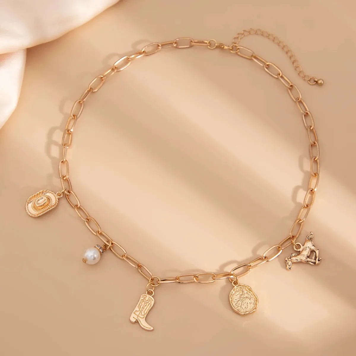 The Dakota Necklace