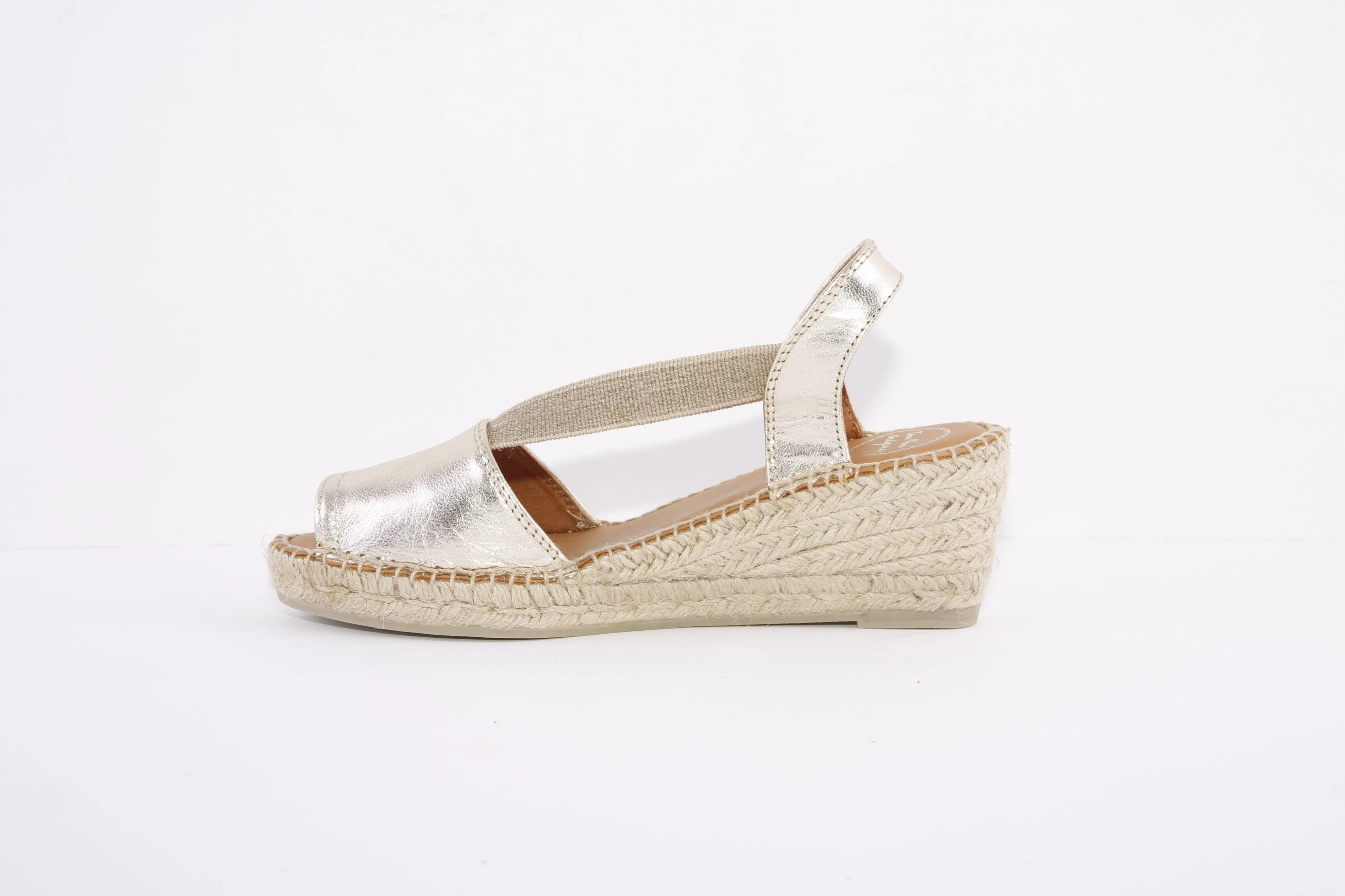 TONI PONS - TEIDE LOW WEDGE ELASTIC STRAP SANDAL - PLATINUM