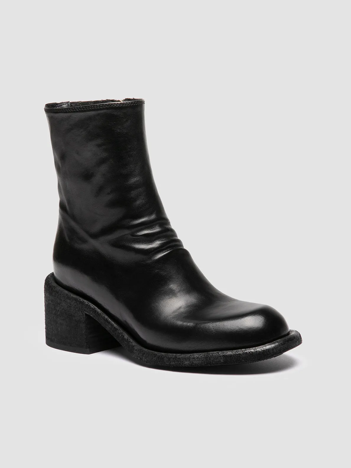 WILDS 004 - Black Leather Zipped Boots